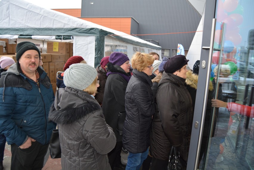 Otwarcie Bursztynowa Park w Ostrołęce: tak wyglądają sklepy Decathlon, Media Markt, Smyk, Jysk, Komfort i Komfort Łazienki [ZDJĘCIA+WIDEO]