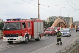 Skoczył z mostu Trzebnickiego. Tłumaczył, że chciał sobie popływać