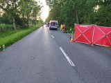 Śmiertelne potrącenie rowerzystek w Skierniewicach. Nie żyje 14-latka, a 15-latka walczy o życie! Informacje policji 