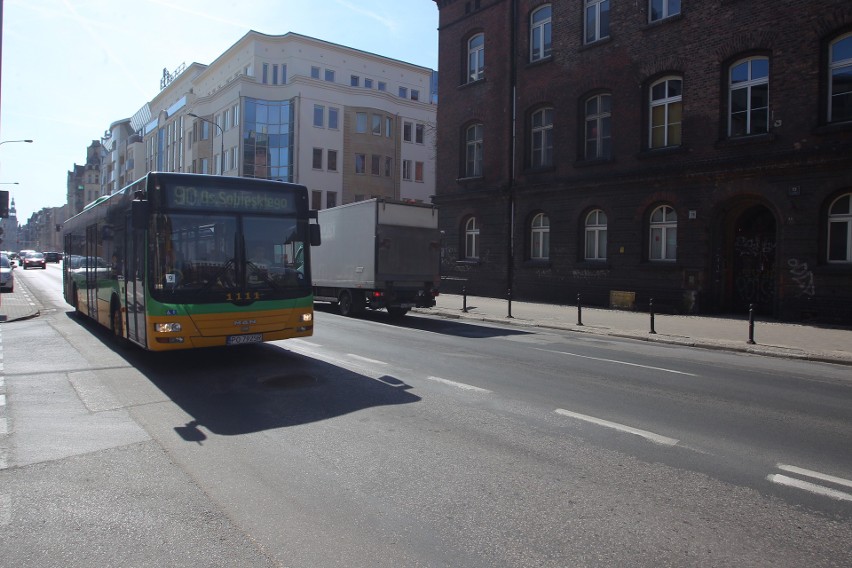 Poznań: Buspasy na Garbarach to paraliż komunikacyjny?