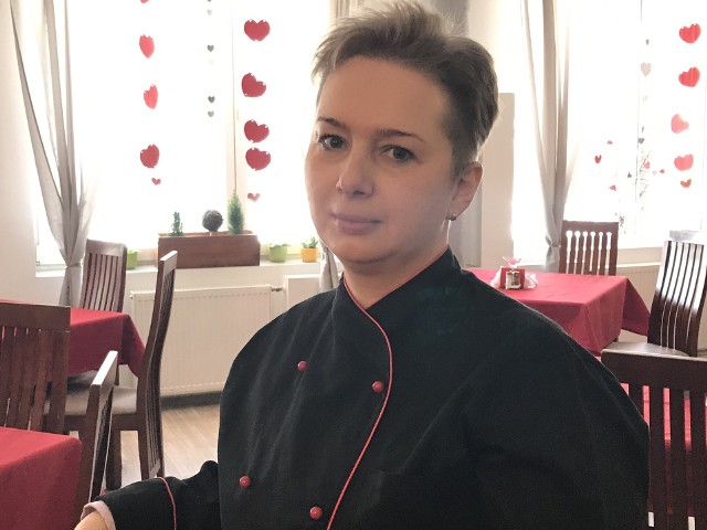 Edyta Szewczy, technolog, nauczycielka w ZSG Gastronomik. PRZEPISY NA ZAKWAS, NA CHLEB - KLIKNIJ NA KOLEJNE ZDJĘCIE