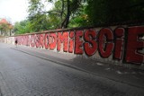 Kraków: graffiti przy św. Marka więcej nie będzie straszyć