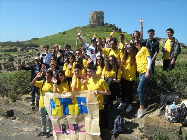 Cudowne sześć dni na Sardynii. Młodzież z „nowego” koneckiego liceum pojechała tam dzięki unijnemu projektowi „Erasmus Plus”