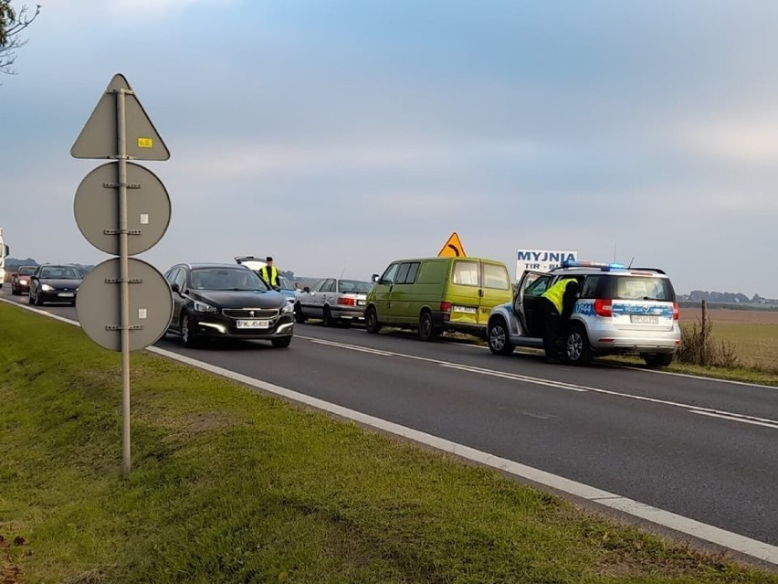 W wyniku kolizji sześciu pojazdów występują ogromne...