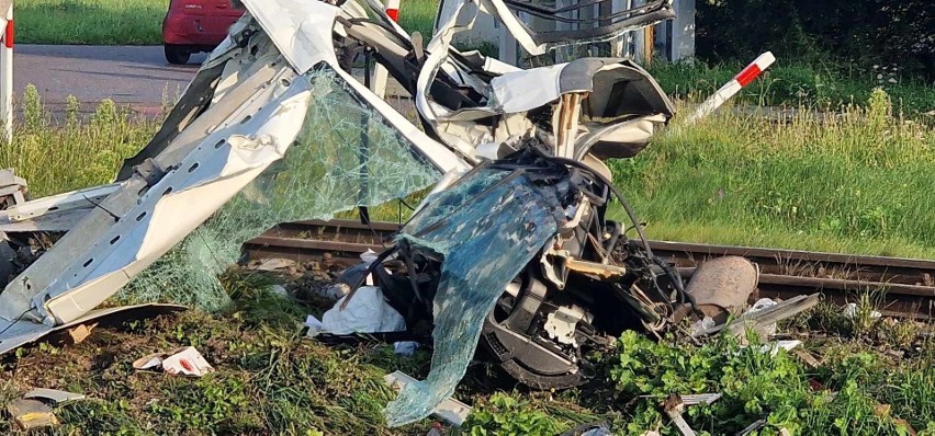 Do wypadku doszło 24 sierpnia na przejeździe kolejowym w...