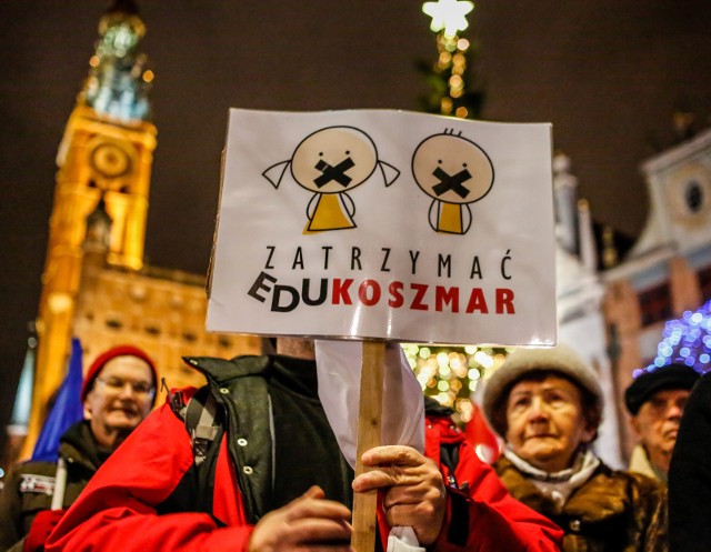 Nauczyciele już protestowali w Gdańsku przeciwko reformie edukacji. Nie wierzą w zapowiedzi i obietnice MEN