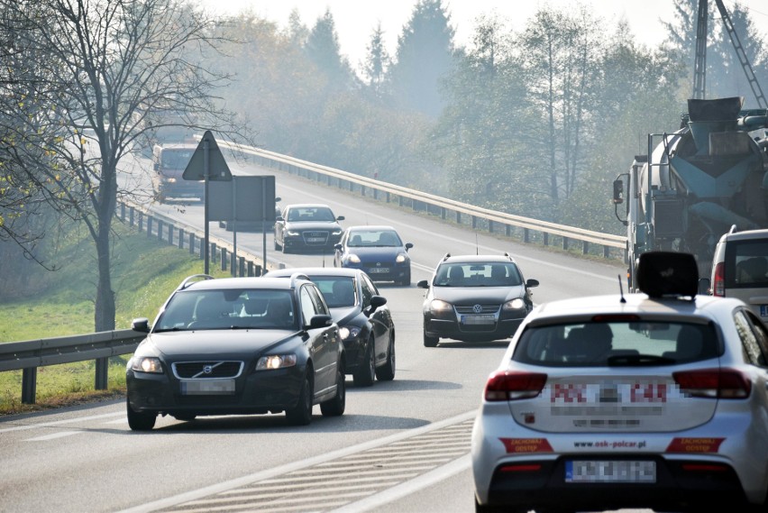 Krosno dostało dotację na przebudowę odcinka krajowej 28. Powstanie druga nitka z wiaduktem. To zlikwiduje korki na obwodnicy [ZDJĘCIA]