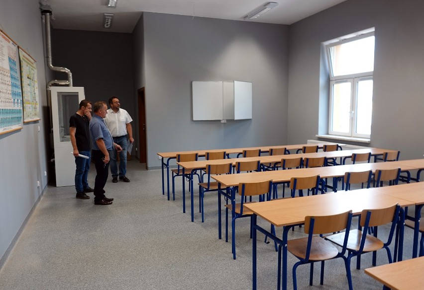 Minister Edukacji Narodowej uroczyście otworzy nowy budynek liceum w Grybowie