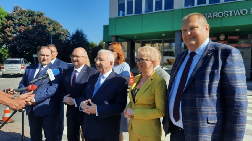 W powiecie opatowskim rozmawiali o Polskim Ładzie. Konferencja z udziałem parlamentarzystów. Zobacz zdjęcia