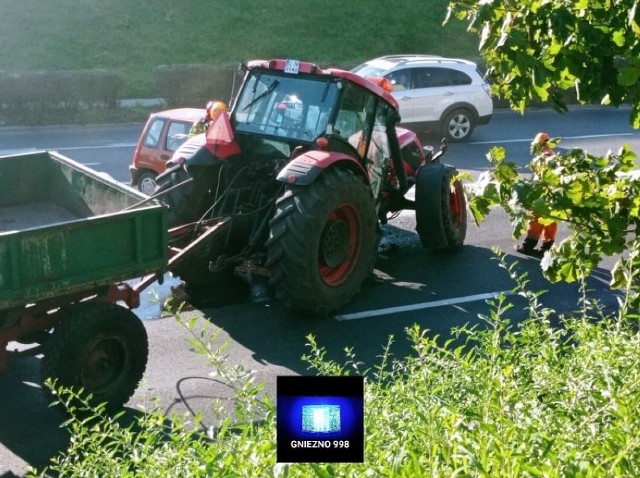 Na miejsce zadysponowano dwa zastępy straży pożarnej z Gniezna.