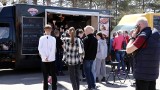 Festiwal Food Trucków w Grudziądzu. Na parkingu przy Galerii Grudziądzkiej zaparkowały wozy z jedzeniem z różnych zakątków [zdjęcia]