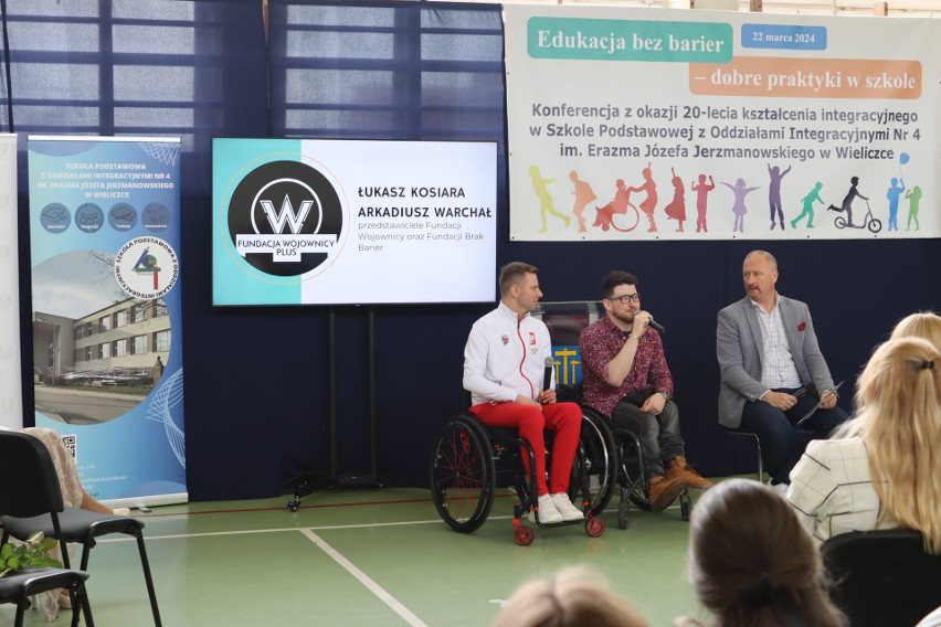 "Osoby z niepełnosprawnościami potrzebują przede wszystkim normalności". Wnioski po konferencji "Edukacja bez barier"