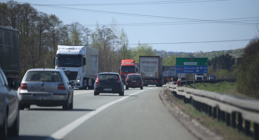 GDDKiA obiecuje w tym roku kolejne przetargi na ważne drogi w Śląskiem