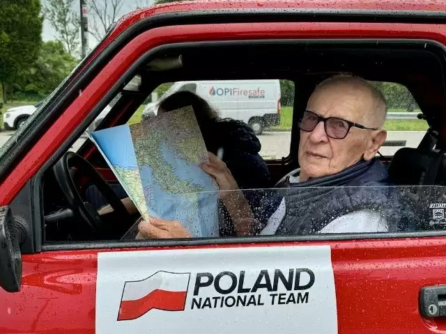 Po trzech dniach i 1740 kilometrach jazdy 94-letni Sobiesław Zasada dojechał "Maluchem" do Monte Cassino