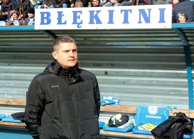 - Stal to bardzo mocna drużyna, życzę jej awansu. W Mielcu mają piękny stadion, na który przychodzi mnóstwo kibiców - twierdzi trener Kapuściński.