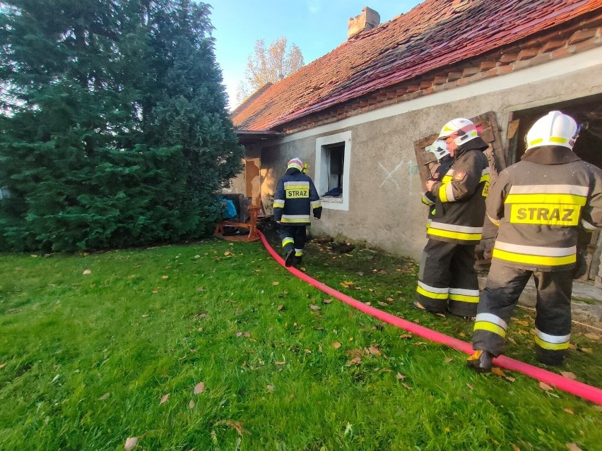 Do pożaru pustostanu doszło o godz. 7.30. To wtedy wpłynęła...