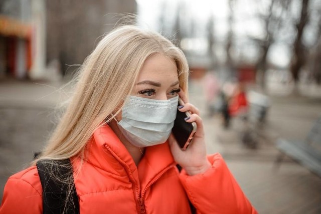 Czesi chcą tropić koronawirusa na podstawie danych z telefonu i kart kredytowych zakażonego