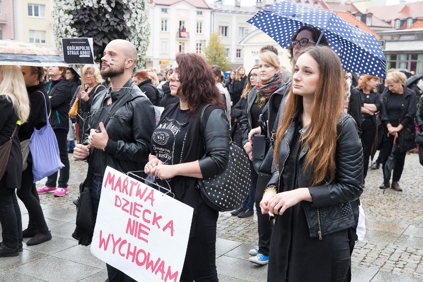 Były transparenty - w trakcie marszu w kierunku Ratusza to...