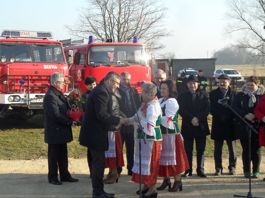 W Kuźnicy Grodziskiej woda  wreszcie płynie