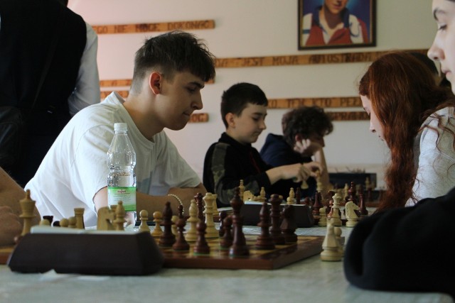 Turniej szachowy odbył się w poniedziałek w nsalce parafialnej w Przytyku.