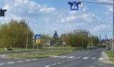 Ostrołęcka policja szuka świadków wypadku z 5.05.2022. Przy ul. ks. Pęksy, na przejściu dla pieszych, doszło do potrącenia dziecka