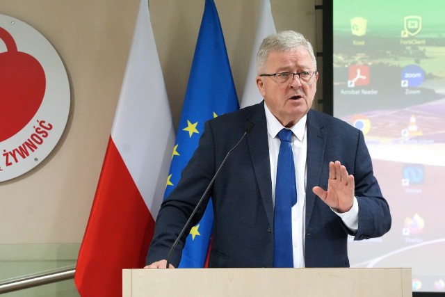 Minister Siekierski:  - Podstawowy problem to rzeczywiście drastyczny spadek opłacalności produkcji.