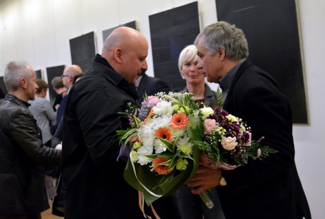 XIV Ogólnopolski Tydzień Bibliotek otworzył wczoraj wernisaż wystawy prof. Stanisława Baja „czarna rzeka i inne fascynacje”