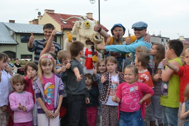 Dzieci w Skaryszewie i nie tylko one, miały niezłą frajdę, gdy odwiedził je Koziołek Matołek.