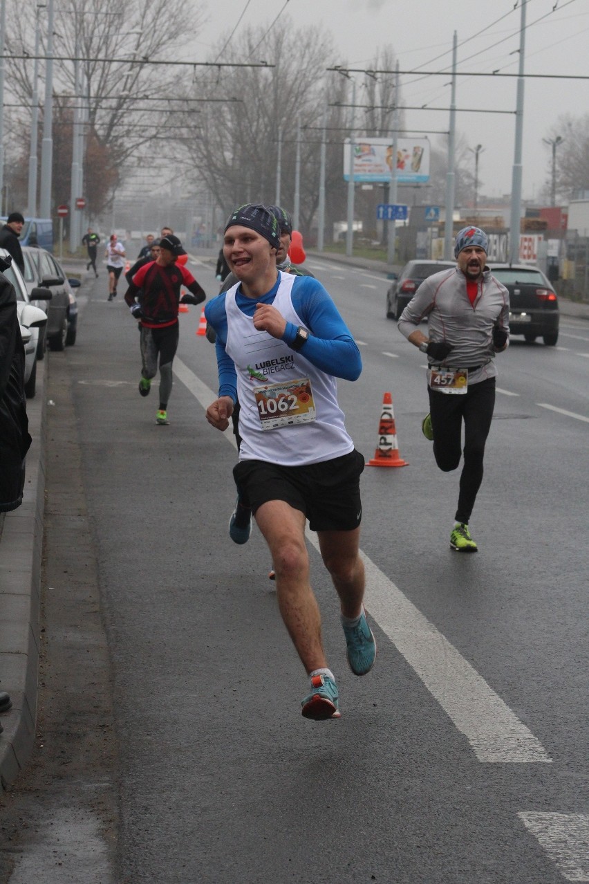 Druga Dycha do Maratonu. Biegacze rywalizowali na nowej trasie (ZDJĘCIA)