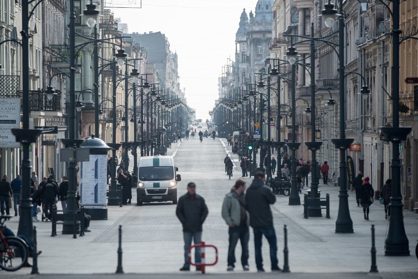 300 mln zł to suma nowego kredytu, która widnieje w...