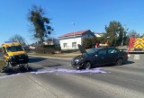 Wypadek w Toruniu. Motocykl zderzył się z samochodem osobowym