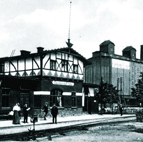 Stary dworzec kolejki wąskotorowej do Cecenowa, początek XX...