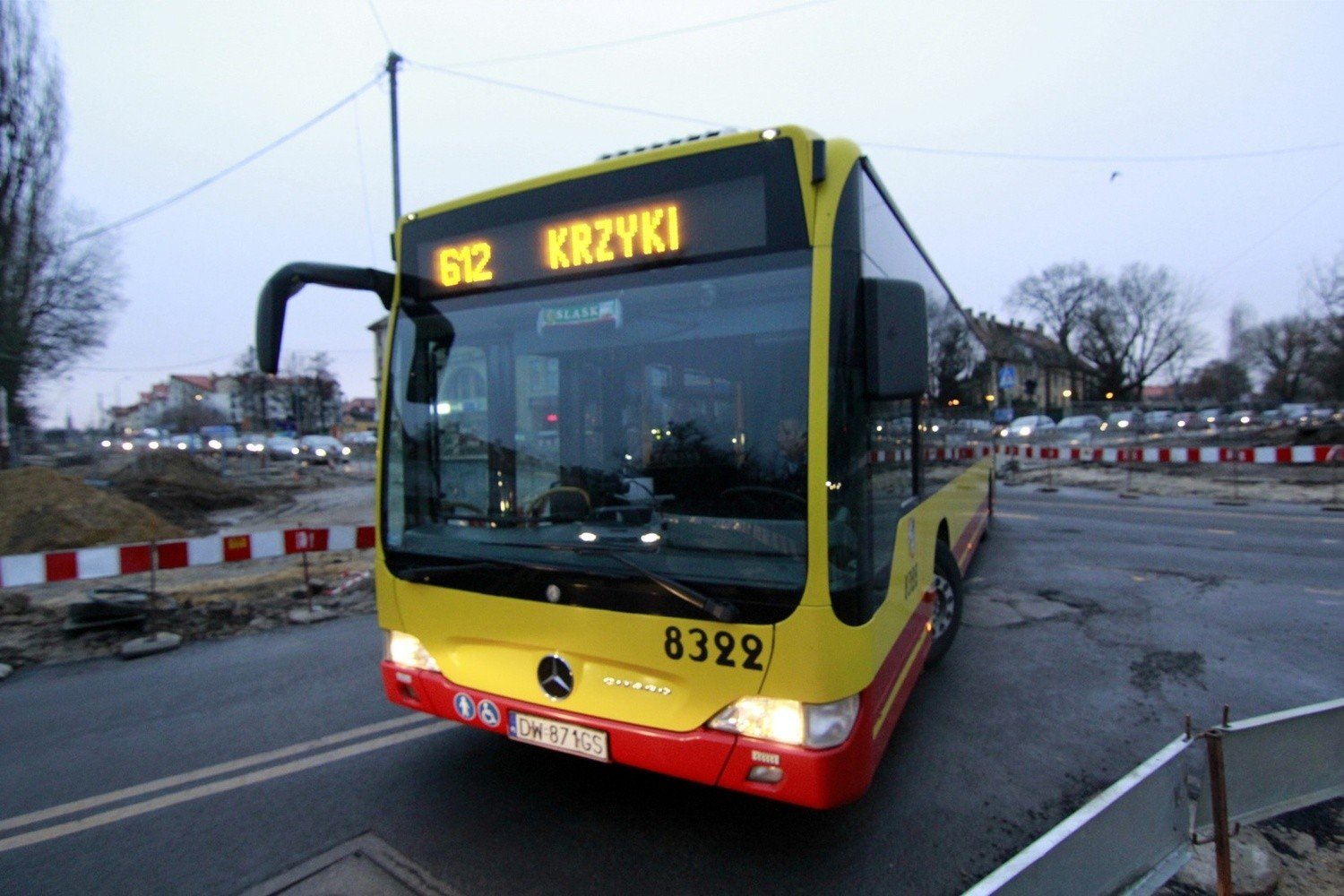 Autobus miejski odjeżdża bez wyświetlonego numeru | Gazeta Wrocławska