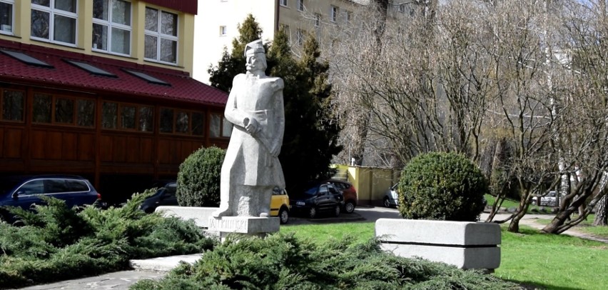 Pomnik Jan Kilińskiego...