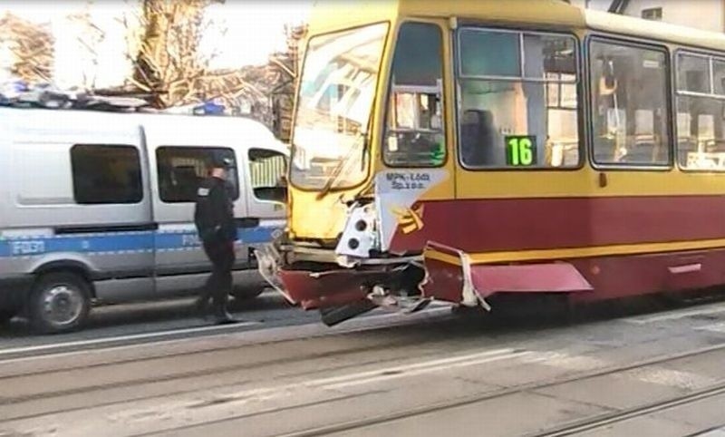 Wypadek Piotrkowska. Dwie osoby nie żyją. Motorniczy był pijany! Posłuchaj, co mówił po wypadku