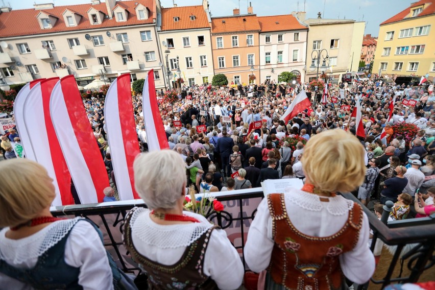 Nie ma kary za wiec Andrzeja Dudy. Czego boi się komendant?