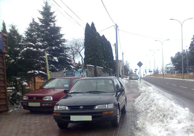 Zadzwoniłam do straży miejskiej, lecz kierowca się tylko zaśmiał, że on odjedzie i nic mu nie zrobią.