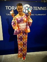 Konichiwa! Agnieszka Radwańska intryguje tenisową publiczność w Japonii