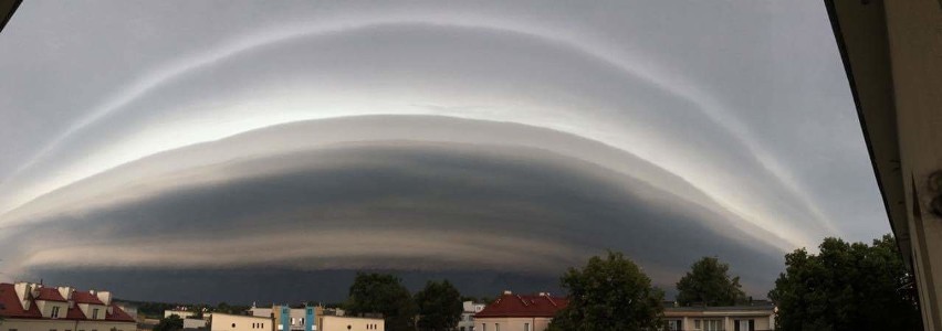 Burza w Białymstoku 10.08.2017. Pierwszy stopień zagrożenia (wideo, zdjęcia)