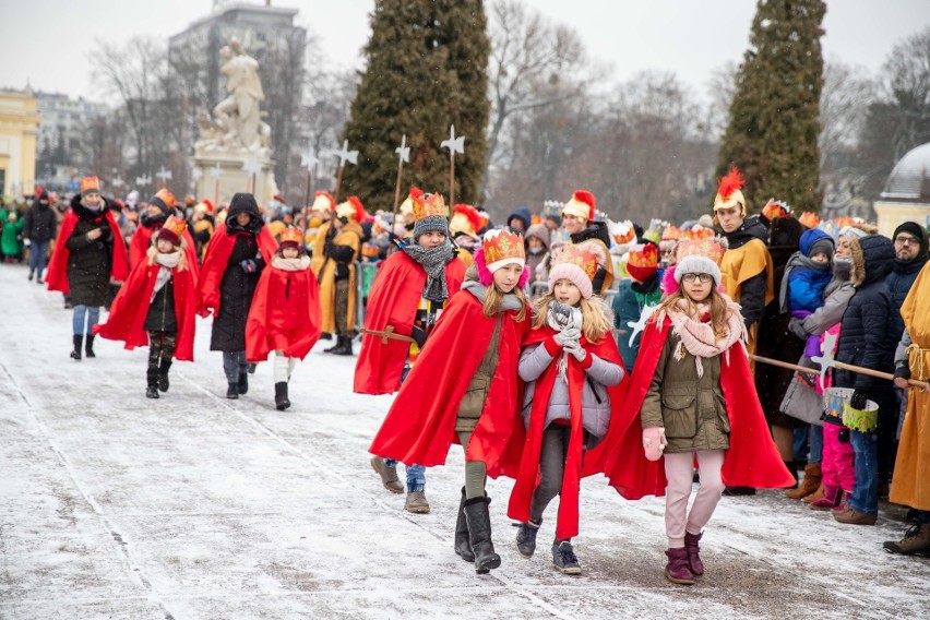 W piątek (6 stycznia) ulicami Białegostoku tradycyjnie...