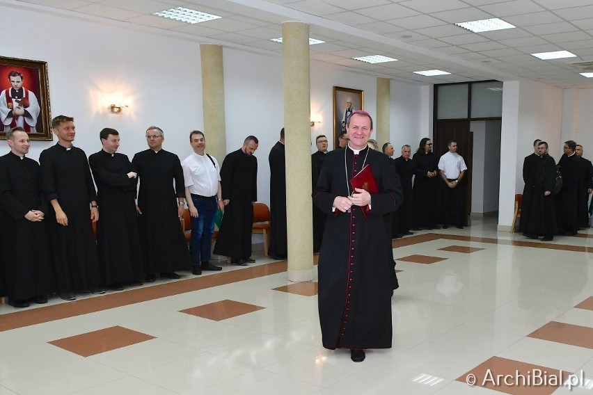 Arcybiskup Metropolita Tadeusz Wojda 10 czerwca br. wręczył...