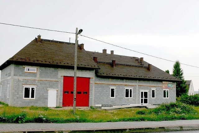 Z lewej strony budynku w Kałkowie będzie remiza strażacka, z prawej ośrodek zdrowia