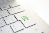 Prawa konsumenta przy zakupach przez internet. Ile jest dni na odesłanie towaru, jeśli zmienimy zdanie?