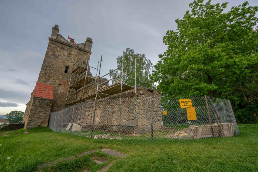 Nowy Sącz. Wyremontują basztę i ogrodzą ruiny nowosądeckiego zamku