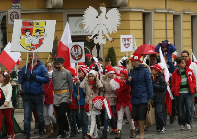 Radosna Parada Niepodległości przejdzie przez Wrocław po raz piętnasty