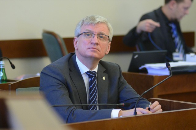 Prezydent Jaśkowiak przeprasza za zamieszanie z rozkładem jazdy ZTM
