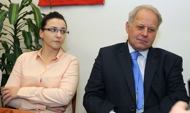 Pani Jolanta Wagrowska zwróciła się o pomoc w odzyskaniu pieniędzy za bilety do Zbigniewa Kwaśniewskiego, miejskiego rzecznika konsumentów.