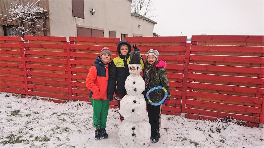 Zima na Kaszubach. Harcerze z Parchowa ulepili 43 bałwany.