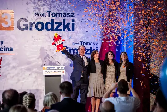 Tomasz Grodzki na konwencji wyborczej w Szczecinie.