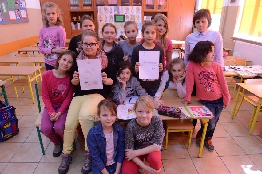 Dzieci z Poznania dostały listy od papieża Franciszka i...